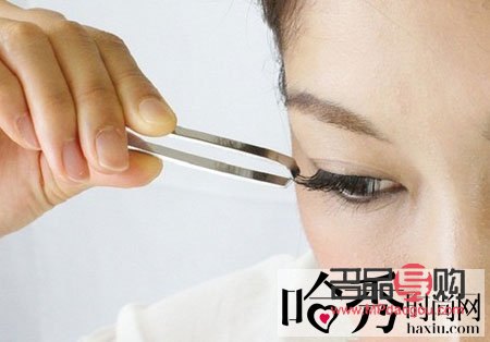 眼影和眼线哪个先用(眼影和眼线哪个先用比较好) 眼影和眼线哪个先用(眼影和眼线哪个先用比较好)