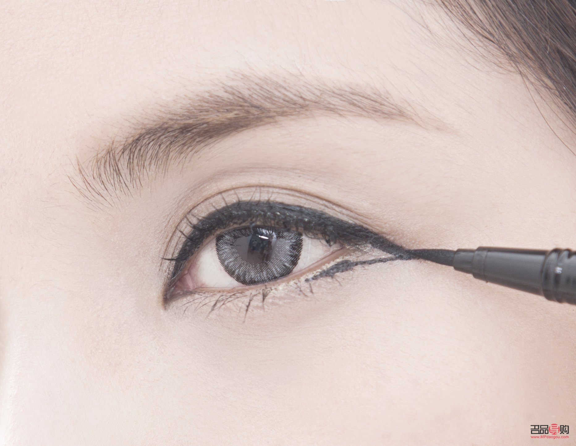 怎样画眼线视频初学者(怎样画眼线视频初学者视频教程) 怎样画眼线视频初学者(怎样画眼线视频初学者视频教程)