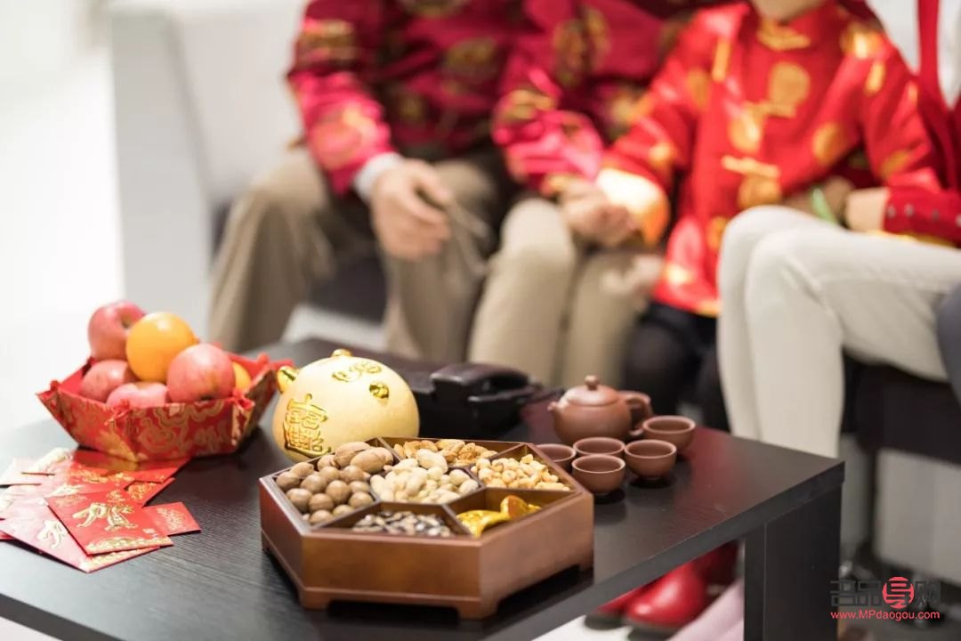 过年送老婆什么礼物好(过年送老婆什么礼物好呢)