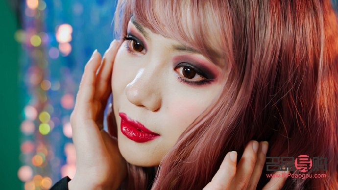 如何化日常彩妆(如何化日常彩妆视频)