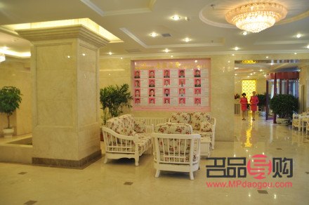 <h3>美容院手术大揭秘：打造完美形象的多种选择</h3>