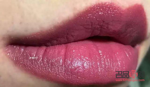 <h3>丝丝彩妆怎么画</h3>