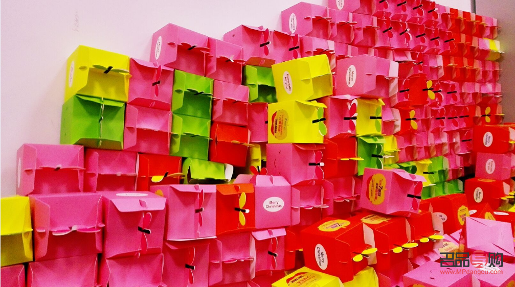 如何展现礼物墙(如何展现礼物墙的美)