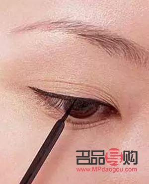 画眼线用什么笔最好用呢(画眼线用什么笔最好用呢图片) 画眼线用什么笔最好用呢(画眼线用什么笔最好用呢图片)