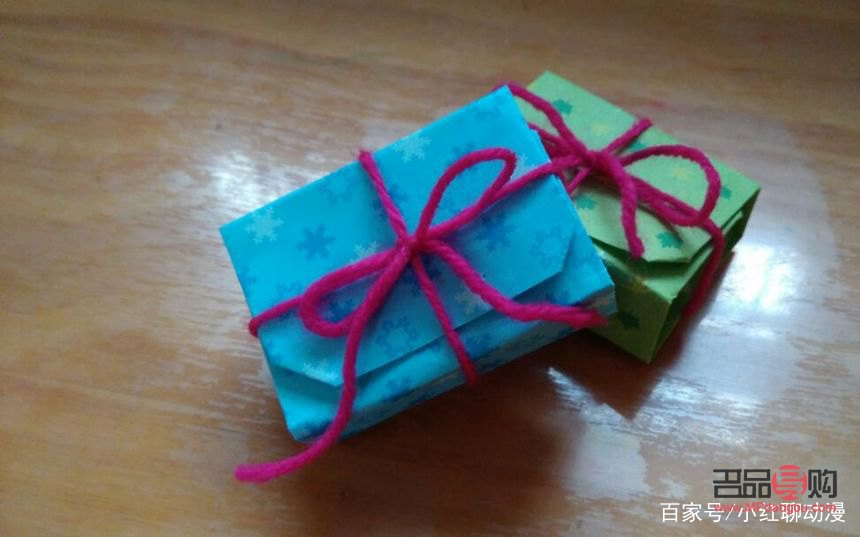 用纸做 礼物盒怎么做(用纸做礼物盒怎么做)