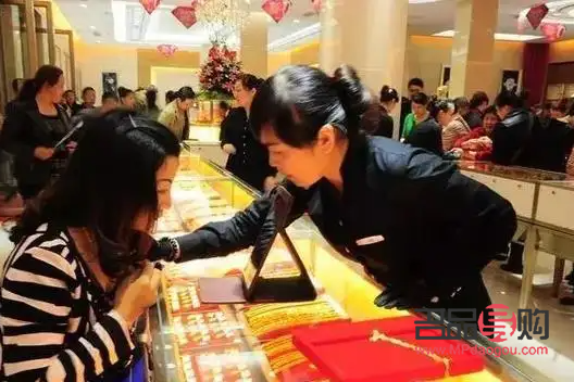 金价下跌引爆投资需求(金价暴跌的影响) 金价下跌引爆投资需求(金价暴跌的影响)