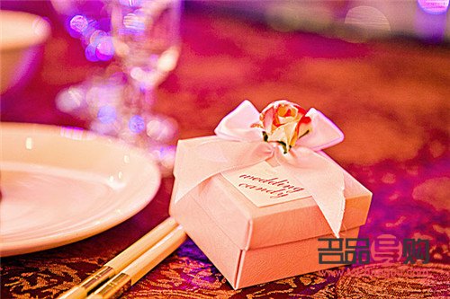 我哥结婚送什么礼物好(我哥结婚送什么礼物好呢)