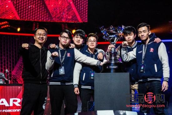 <h3>女方送什么礼物给男方？精心挑选，传递深情</h3>