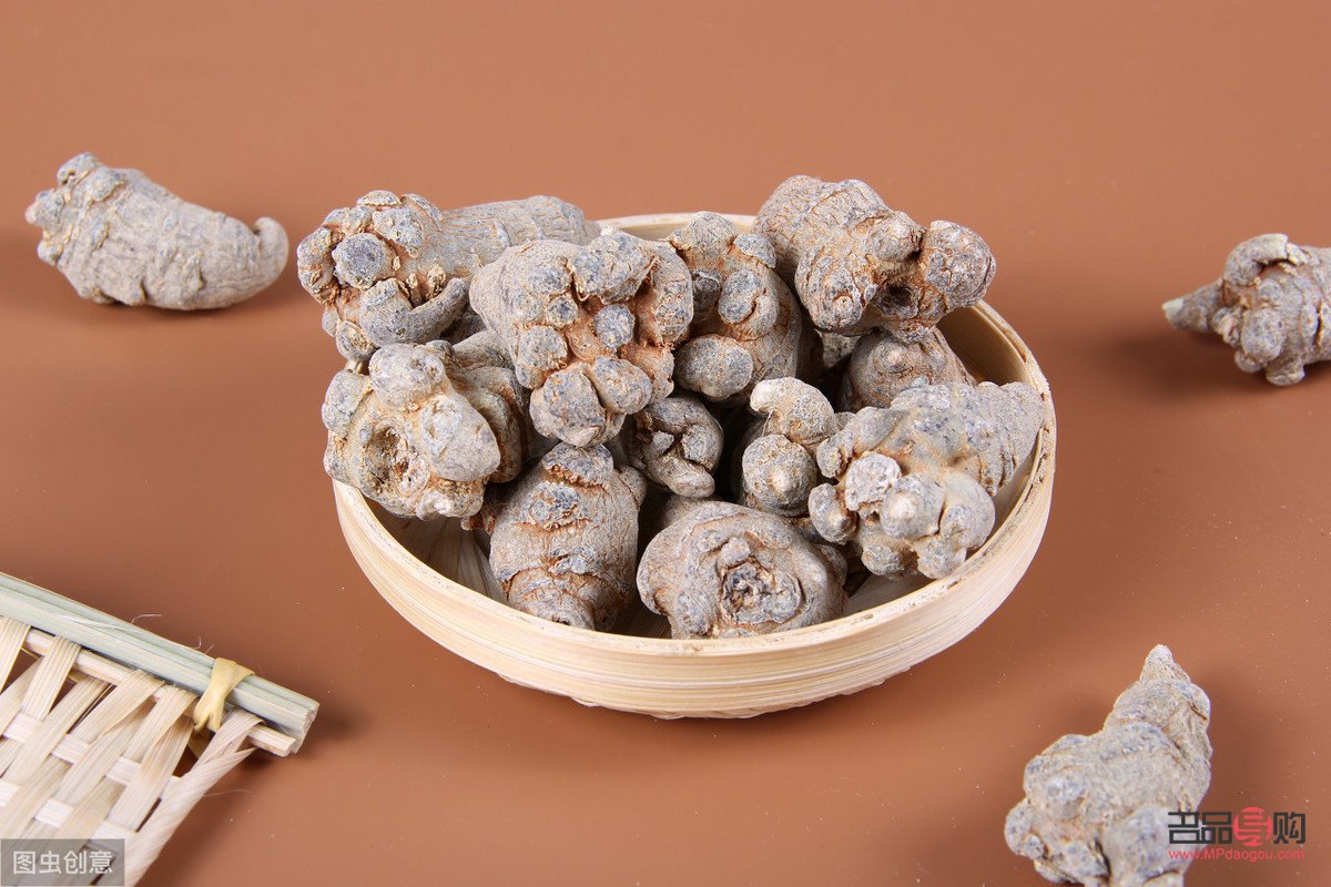 <h3>三七美容祛斑探秘:传统中药的焕颜神效</h3> <h3>三七美容祛斑探秘:传统中药的焕颜神效</h3>