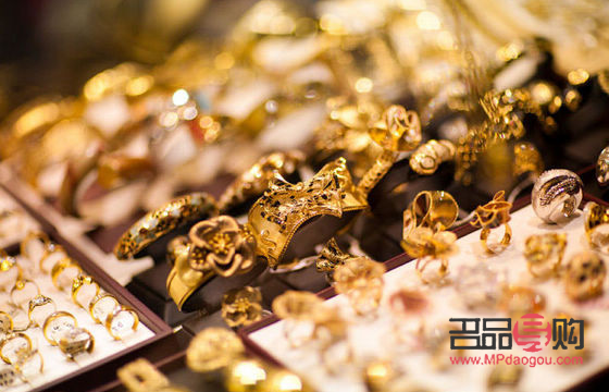 <h3>金店金项链价格探秘:现在多少钱一克了?</h3> <h3>金店金项链价格探秘:现在多少钱一克了?</h3>
