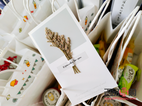 礼物怎么说比较好：表达心意的艺术