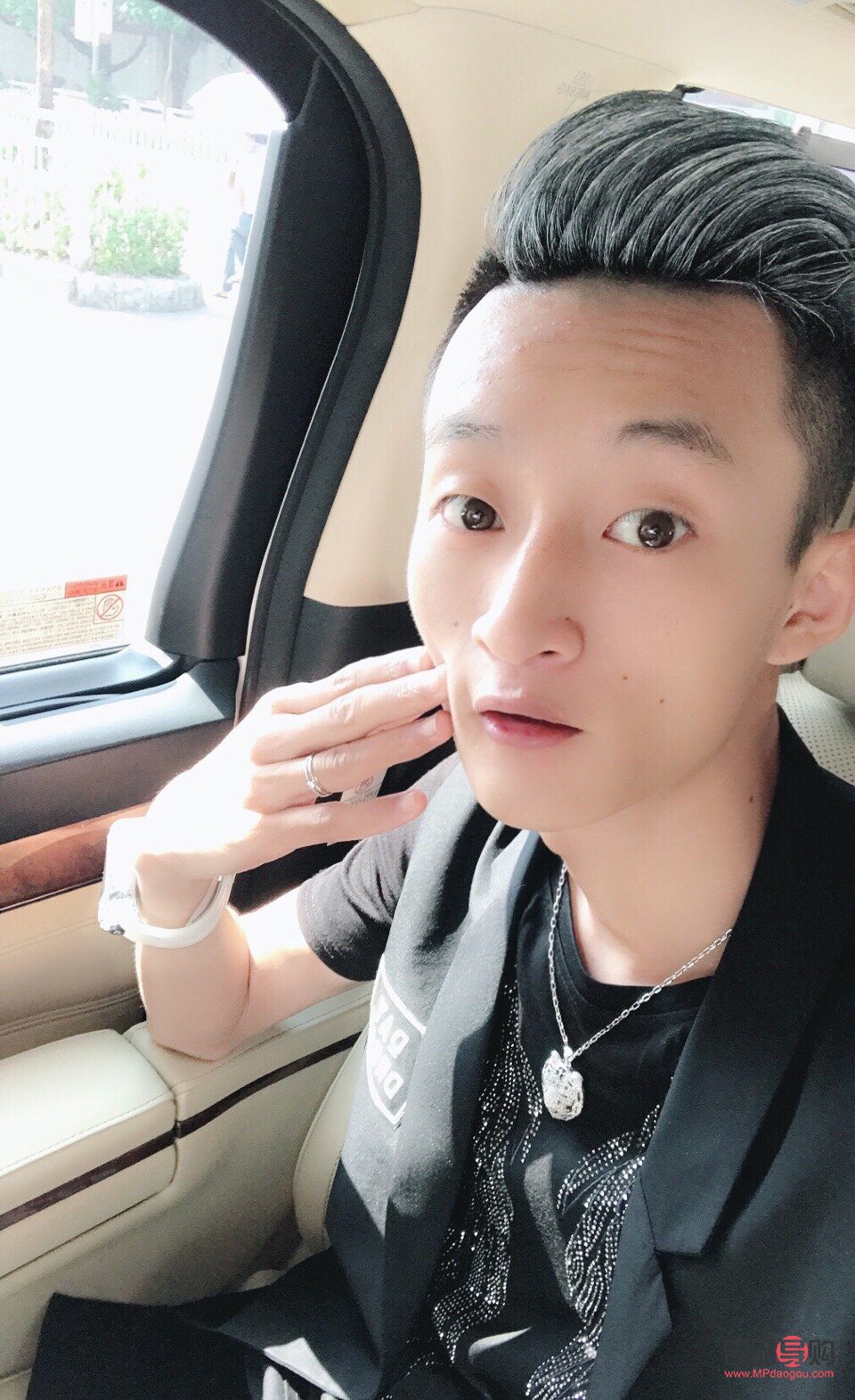 快手直播礼物怎么赚(快手直播礼物怎么赚钱)