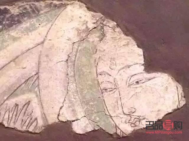 <h3>眼窝凹陷修复与去眼袋药膏的选择与使用</h3>