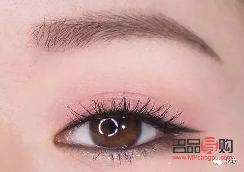 <h3>内双变双眼皮小窍门大揭秘，让你轻松拥有迷人电眼</h3>