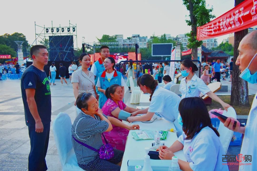 出国彩妆怎么购买(出国彩妆怎么购买便宜)