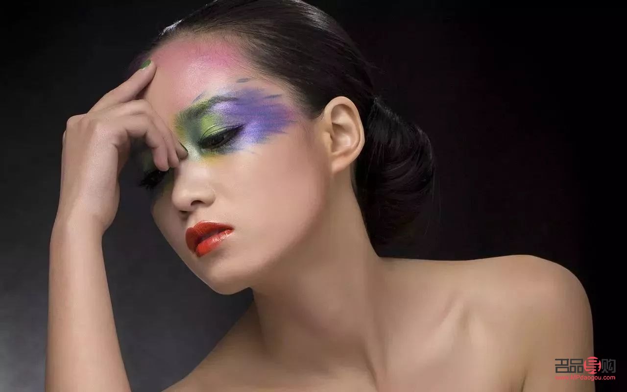 秀自己彩妆怎么样(秀自己彩妆是品牌的吗)