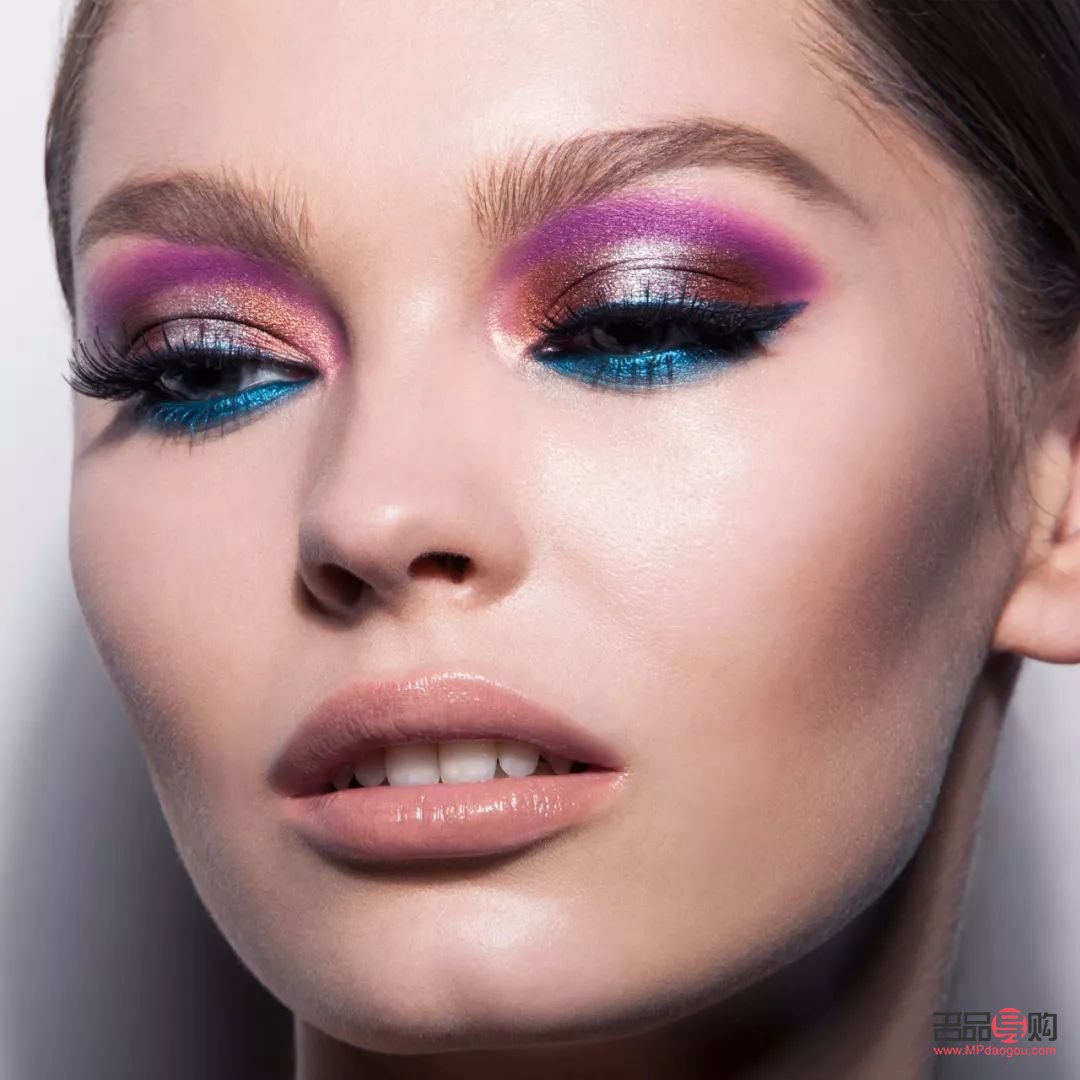 秀自己彩妆怎么样(秀自己彩妆是品牌的吗)