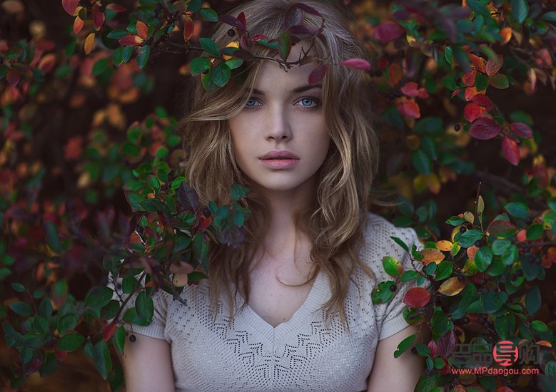 彩妆怎么拍照好看(彩妆怎么拍照好看图片)