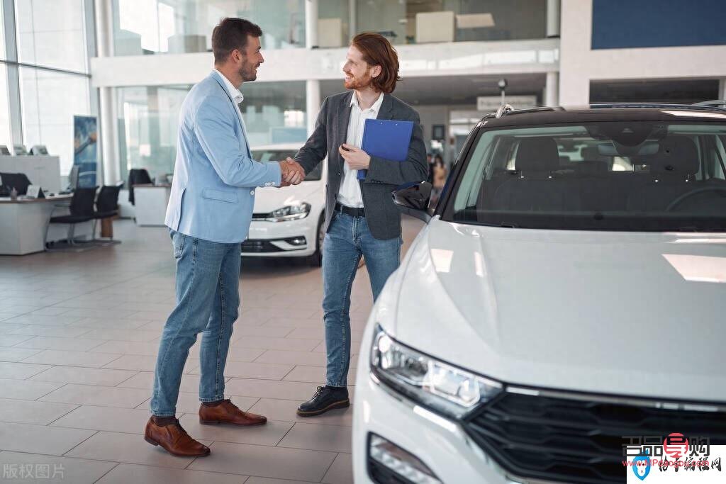 下属买车送什么礼物(下属买车比领导车好)