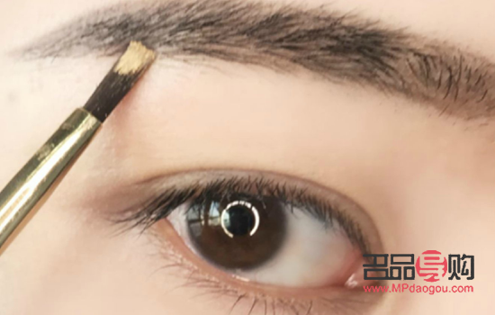 野生眉怎么画彩妆(野生眉怎么画彩妆好看)