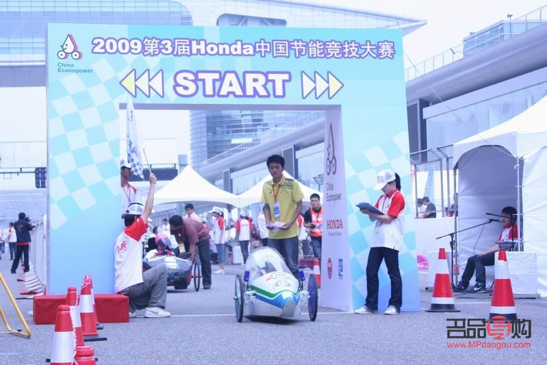 <h3>四周年送情人什么礼物？精心挑选，让爱意更浓</h3>