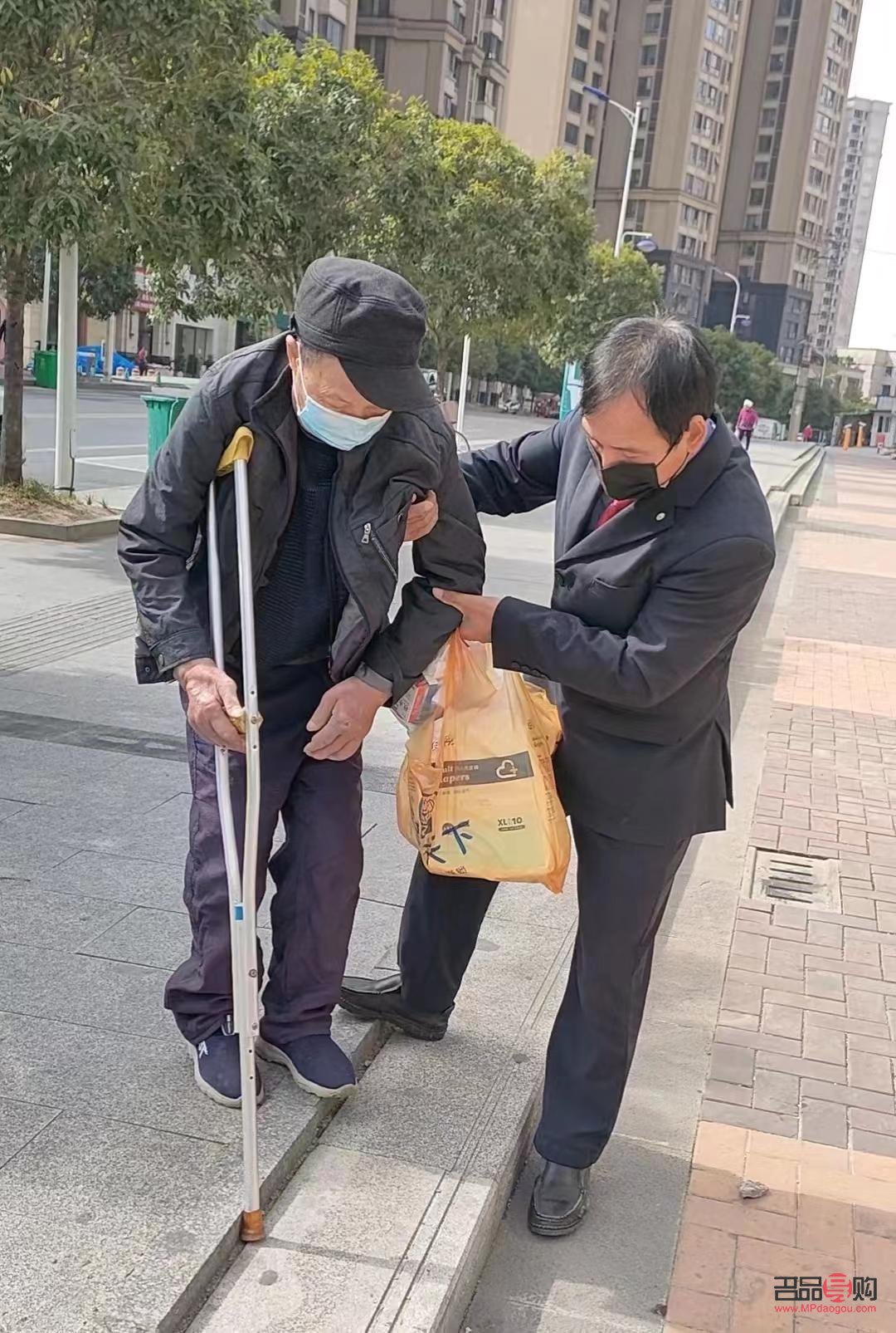 结婚用车送什么礼物(结婚用车送什么礼物好)