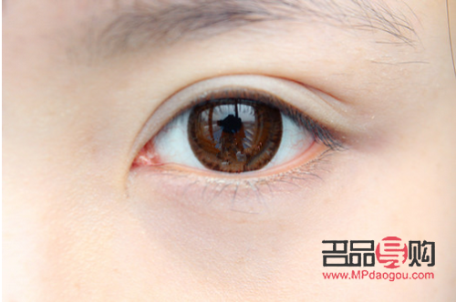 日常眼影怎么画才好看(日常眼影怎么画才好看图片)