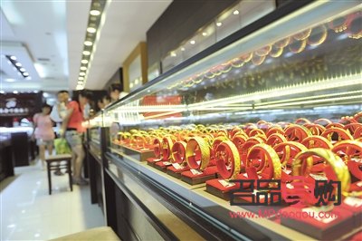 太阳金店黄金有工本费吗(太阳金店黄金有工本费吗是真的吗)