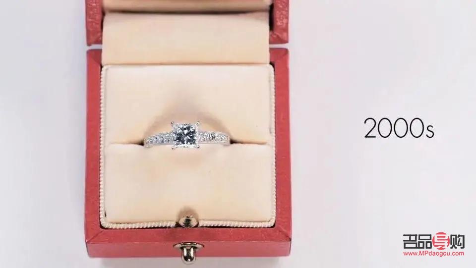 <h3>怎么做简单春节礼物盒</h3>