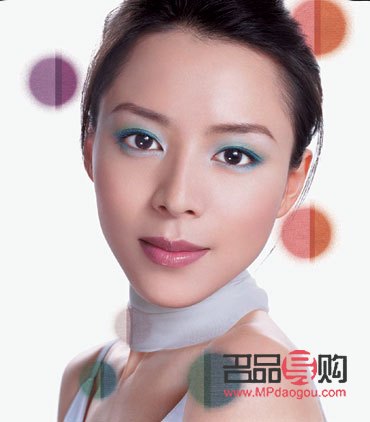 春季如何选择彩妆(春季如何选择彩妆颜色)