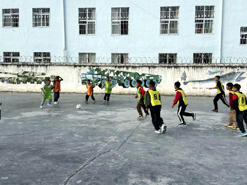 河东小学球场改造前后对比