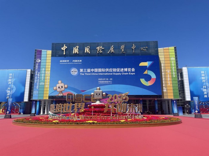 ViXion自动变焦眼镜展示