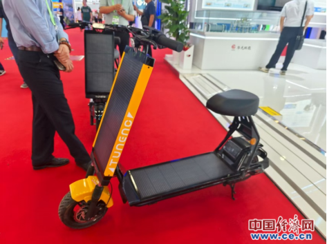 途能太阳能电动车实拍图