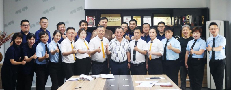 呷哺呷哺启动'凤还巢'合伙人计划：30%-40%利润直分员工，21位精英首批签约