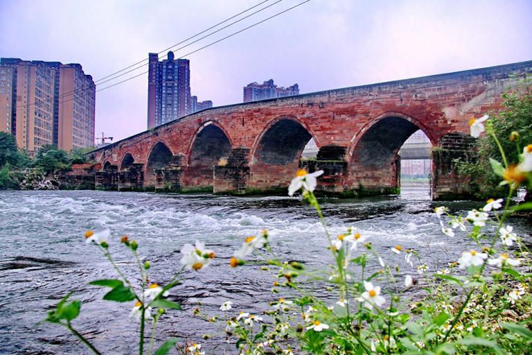 “科技+保险”赋能文物守护建为历保以创新模式化解二江寺拱桥险情