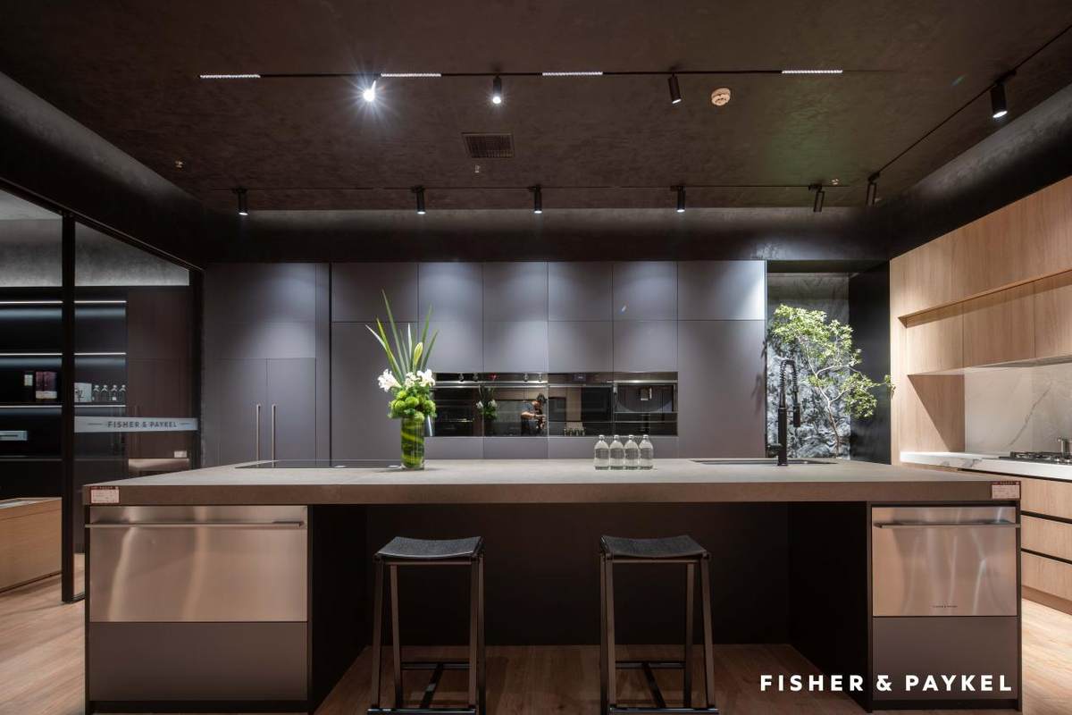 斐雪派克杭州店开业，携手安德马丁共话理想奢居