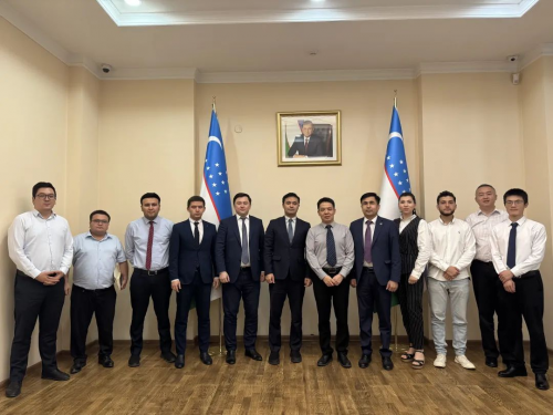 宇信科技出海中亚 与乌兹别克斯坦金融机构共商跨境支付合作