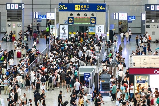 兆讯传媒发布2025半年报：高铁业务稳重求进，第二曲线蓄势腾飞