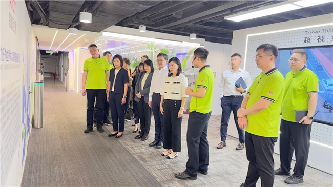 香港特区政府运输及物流局局长陈美宝女士一行莅临智慧互通（AICT）考察交流