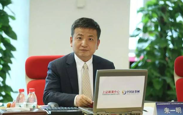 二十年磨一剑，朱一明带领中国存储从“跟跑”到“并跑”