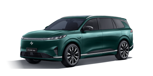 全家出游场景实测：东风奕派eπ008对比零跑C16，三大维度定胜负