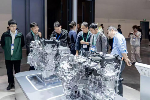聚焦2025中国汽车工程学会年会 赛力斯超级增程引领行业变革