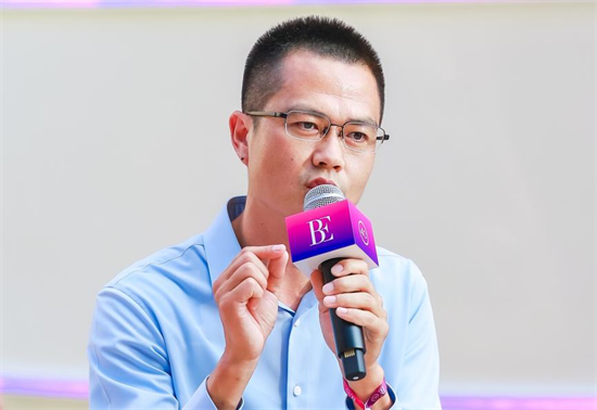 东极定位王博：小米高端化的关键在于对标苹果