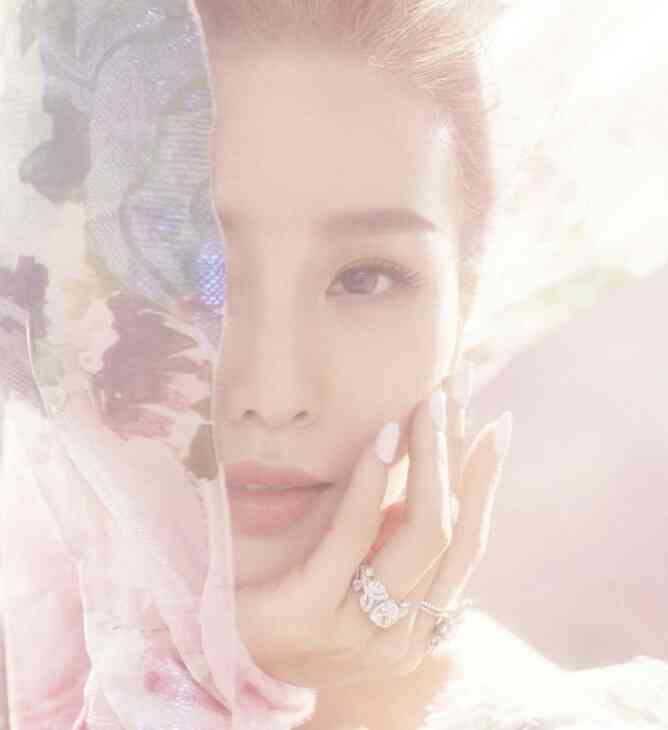 求婚戒指买一对还是一只(求婚买一个戒指还是一对)