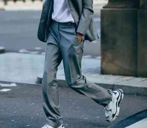 休闲裤配什么鞋