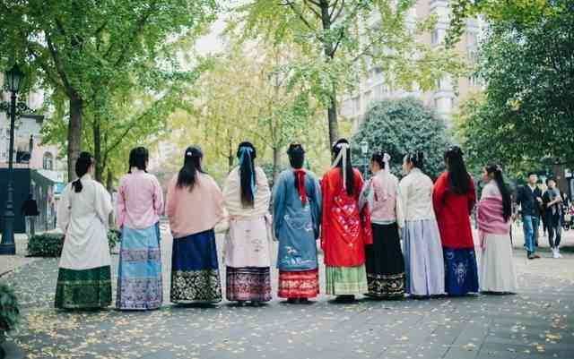 古装衣服哪里可以定制