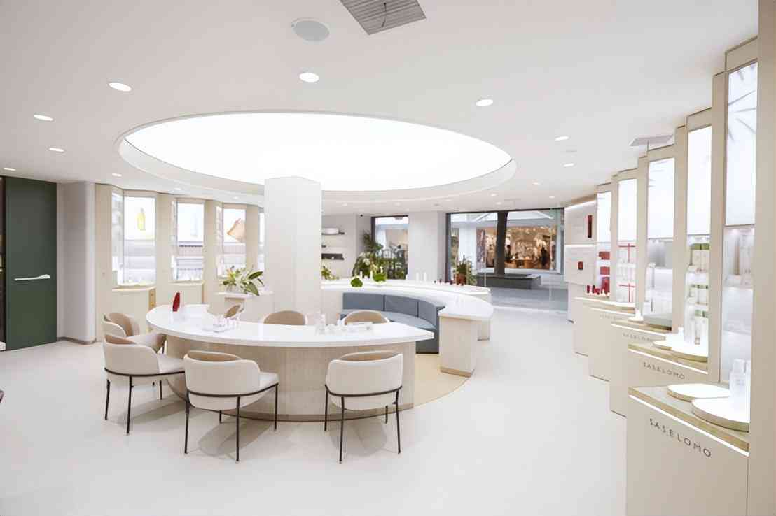 三草两木化妆品价格(三草两木化妆品怎么样多少钱)