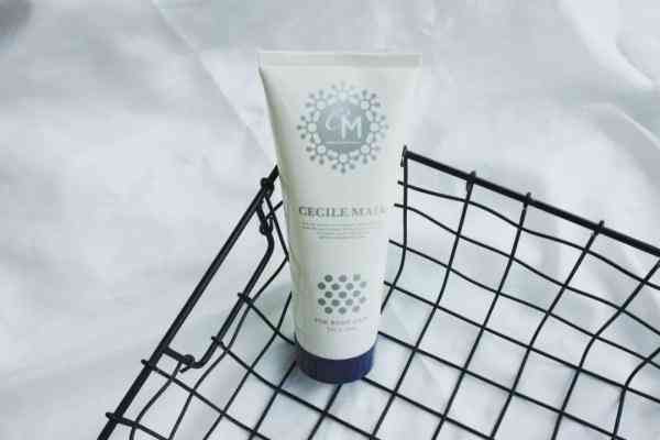 用过期的化妆品会怎么样(化妆品过期了用会怎么样)