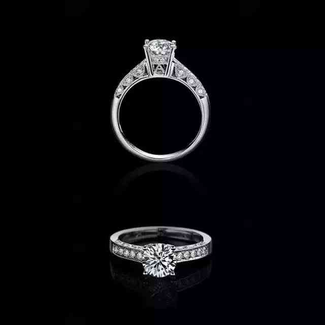 经典款钻石女戒款式