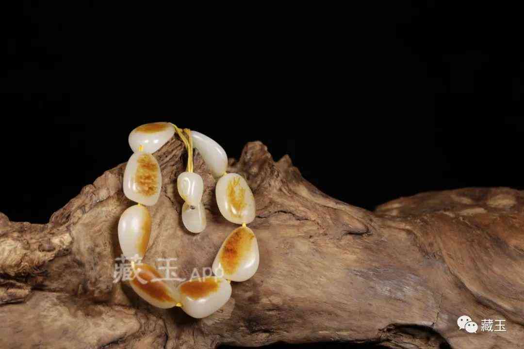 8000元的籽料手串(一万多的籽料手串贵吗)